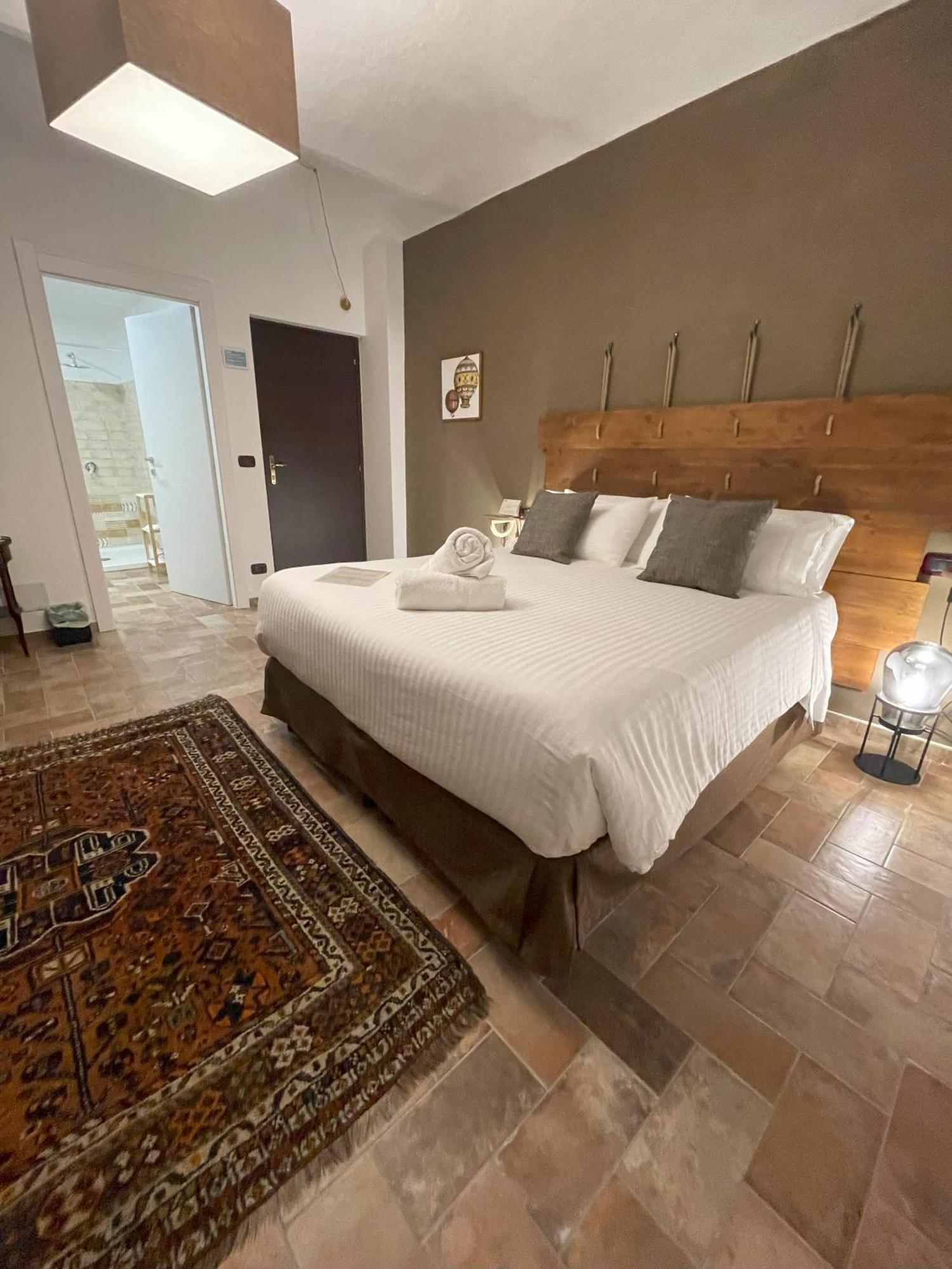 Cascina Tre Botti Hotel Agliano Terme Eksteriør billede
